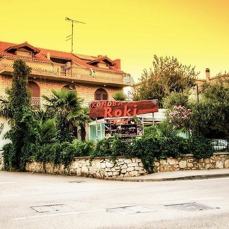 Apartments Micin Vodice Exteriör bild